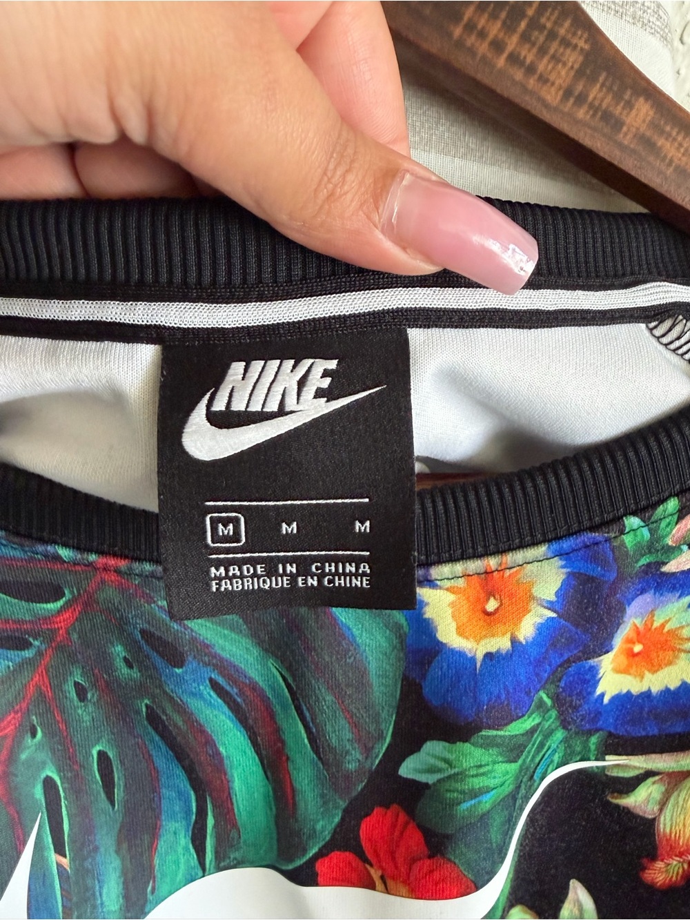 Nike Black Cropped Sweatshirt with Tropical Floral Panel - Picture 3 of 3